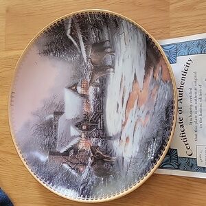 Thomas Kinkade " A Christmas Welcome" decorative plate